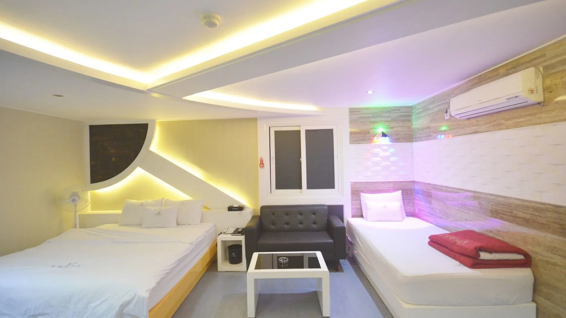 V Motel Busan